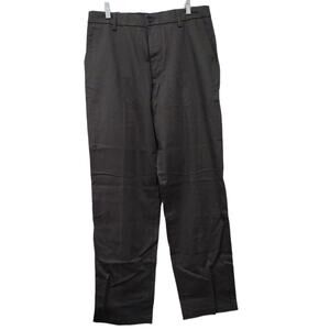NWT Men's Dockers Signature Khaki Relaxed Fit Size W32 x L34